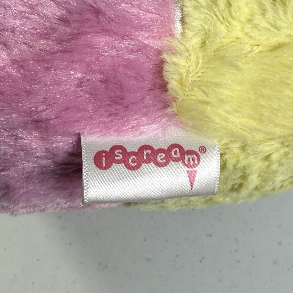 Iscream Plush Cake Slice Plush Neapolitan Scented Sprinkles 2018 Ice Cream 17" - Picture 3 of 4